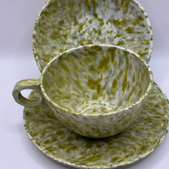 12 pc Melamine Tea Cup, Saucer and Bowl Set Confetti/Camouflage green and white. - Picture 5 of 8